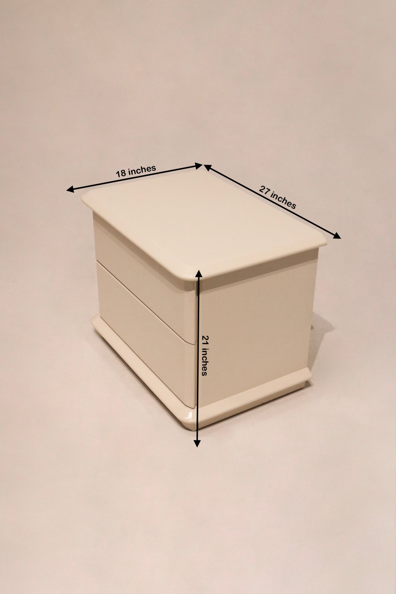 Size reference image showing dimensions of wood nightstands: 27'L x 18'D x 21'H