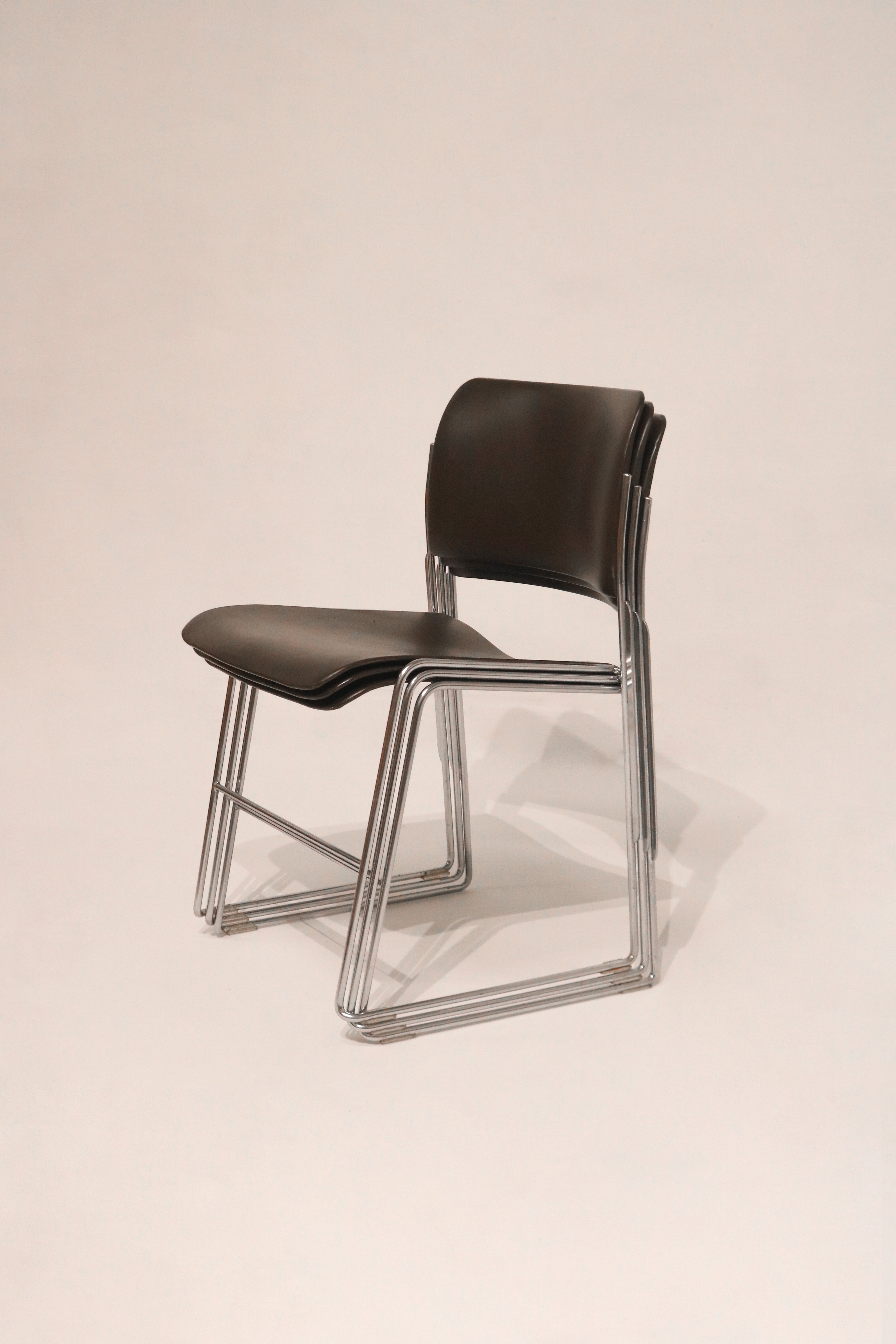 Full side profile view of David Rowland 40/4 chair showing ergonomic design