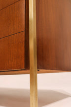 Detail of the gold steel leg base adding a modern touch