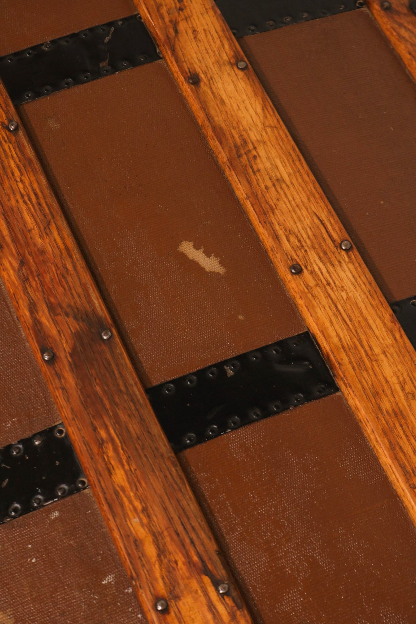 View of the interior lining condition on the trunk lid