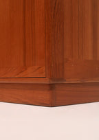 Detail of the finished rear panel allowing room divider use