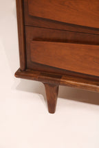 Right side view showing highboy profile and tapered leg base