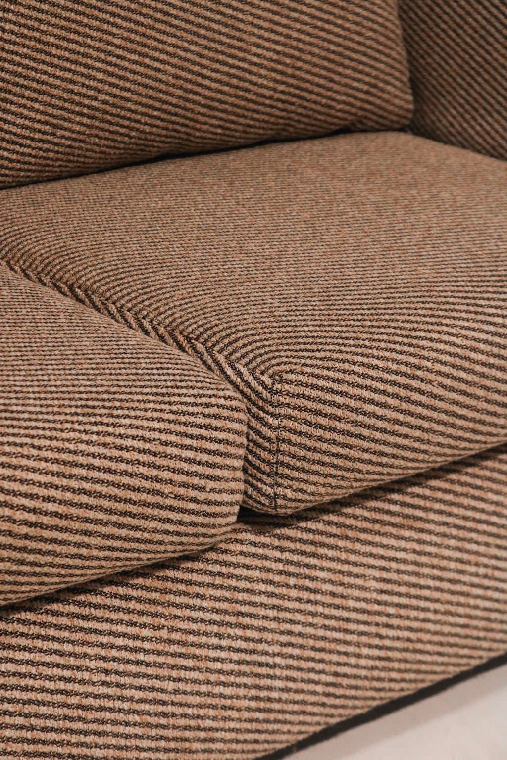 View of the seat cushion fabric and apparent firmness/comfort