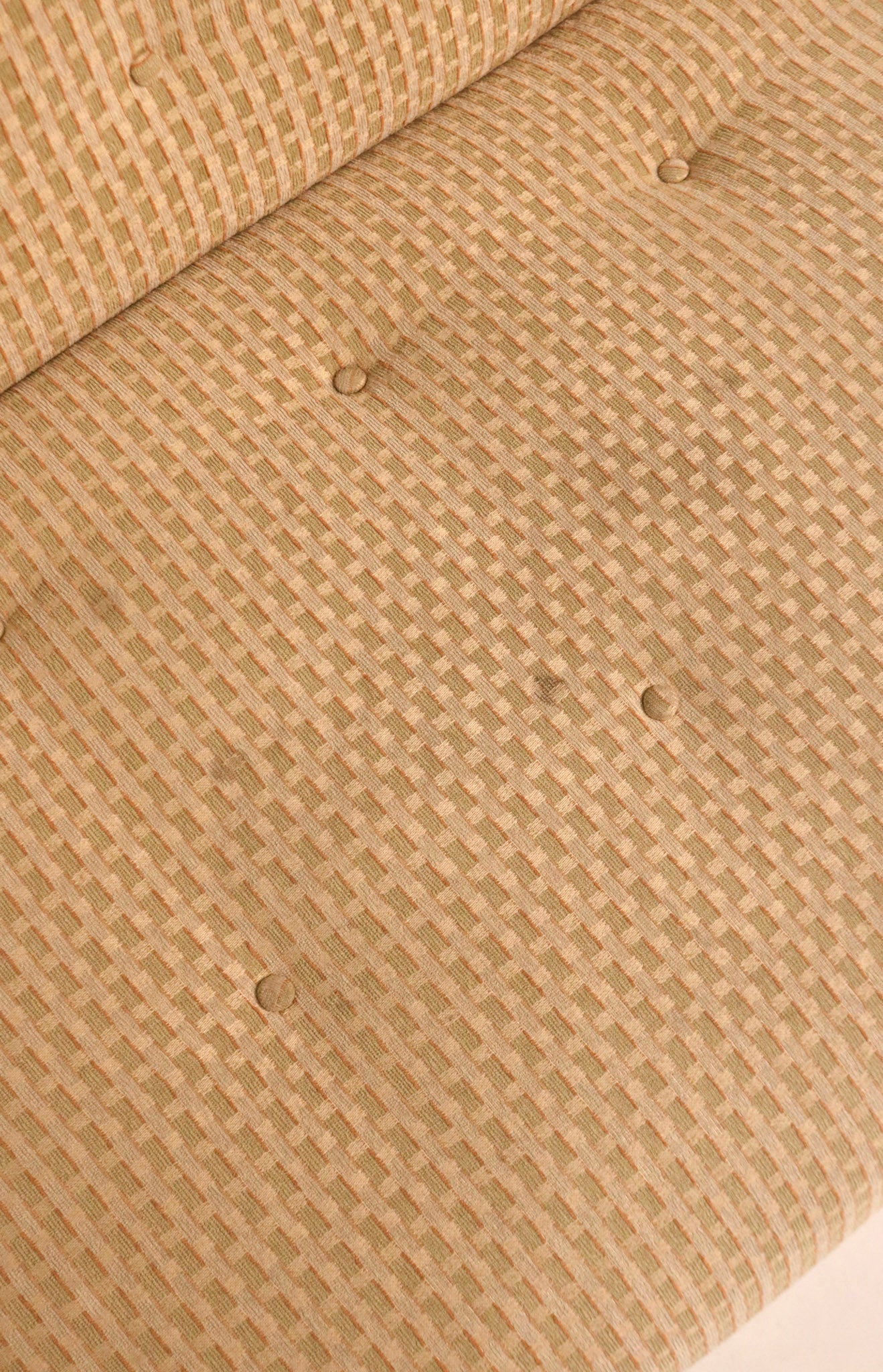 Side panel view showing consistent textured fabric pattern alignment