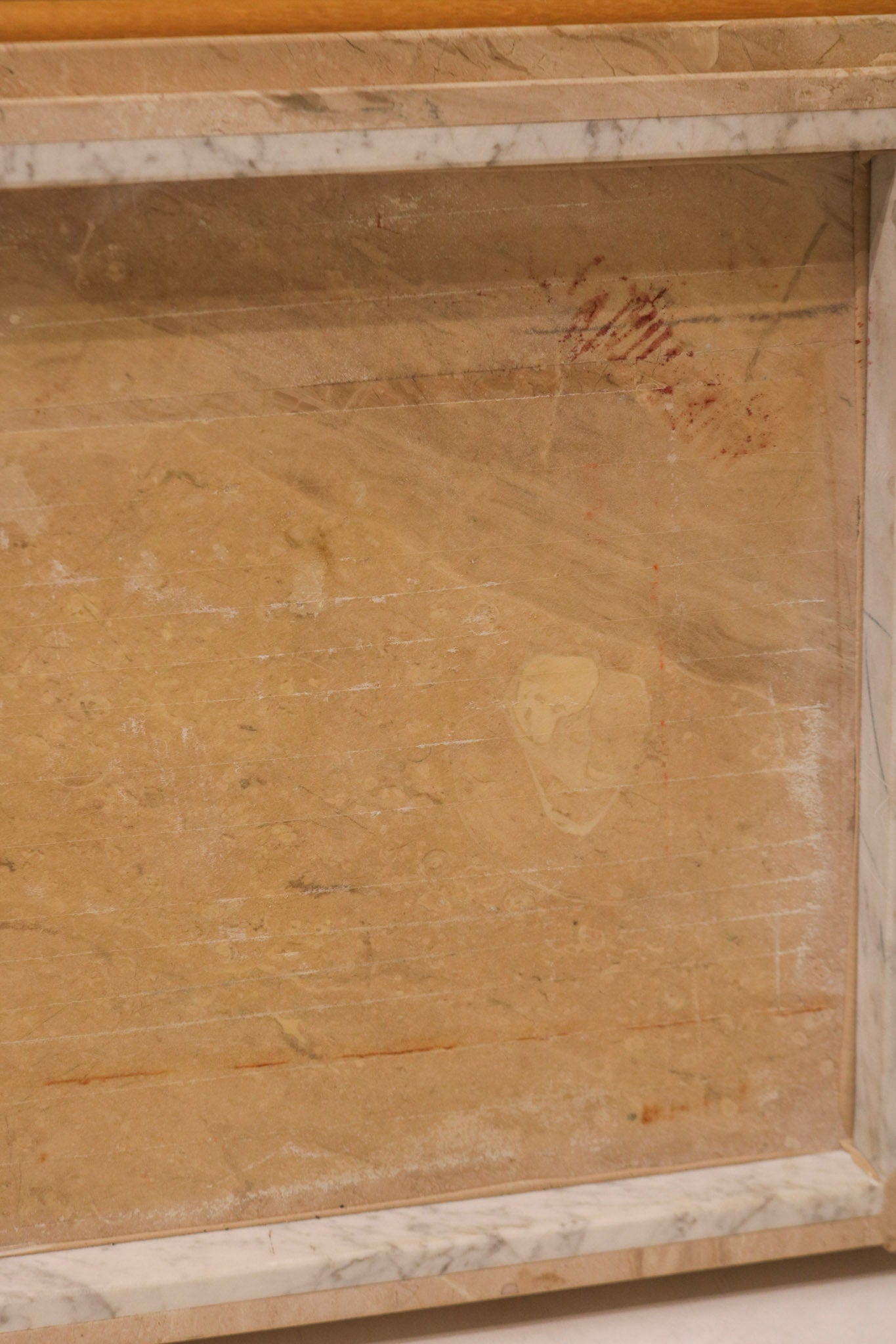 Side profile view showing the thickness of the marble slabs