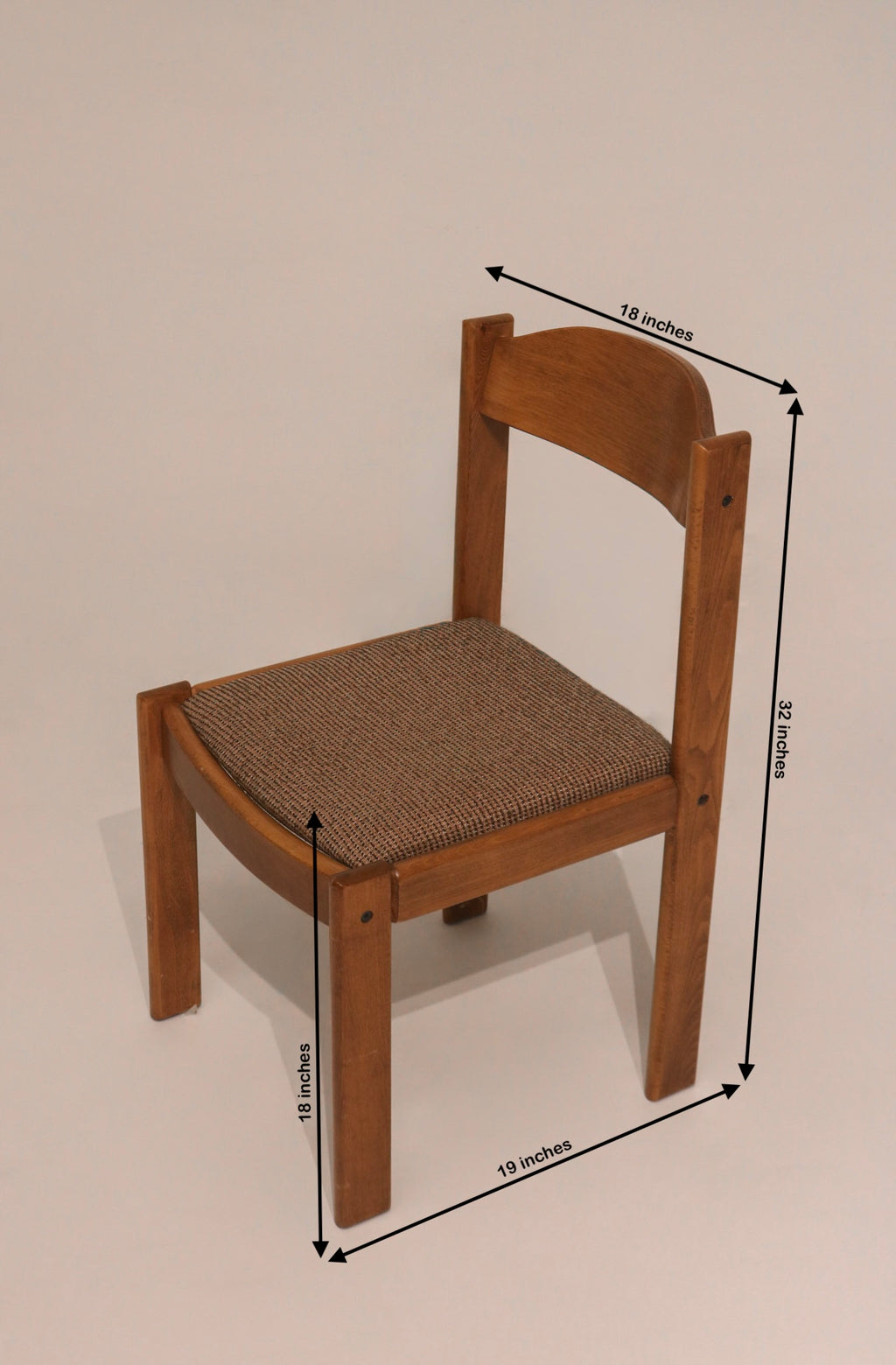 Dimensions diagram 18 by 19 by 32 inches seat height 18 inches vintage oak chair
