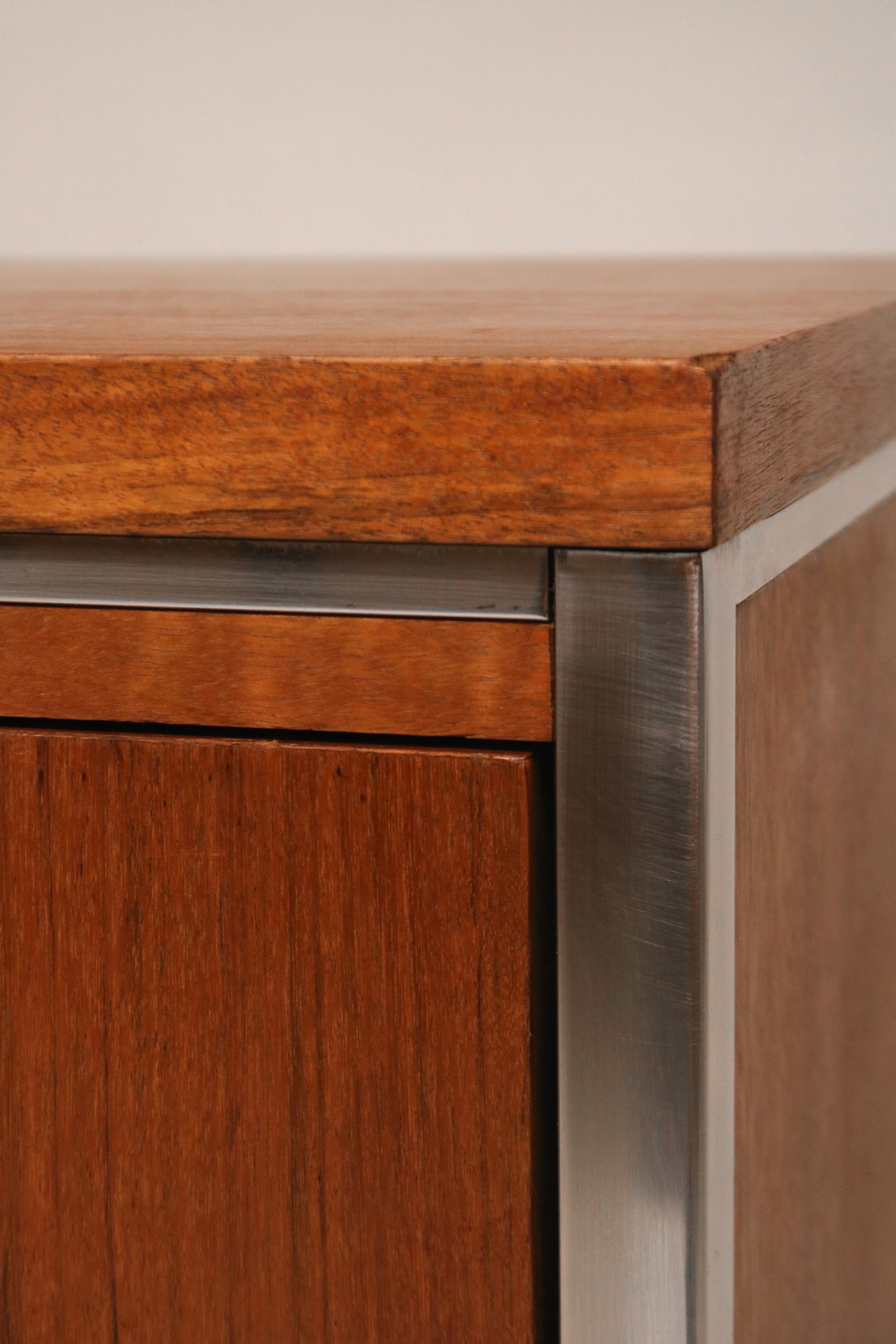 Top-down view showing the book-matched walnut grain pattern